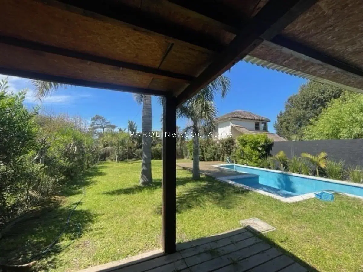 Casa en Venta de 3 Dormitorios en La Barra, Punta del Este 4