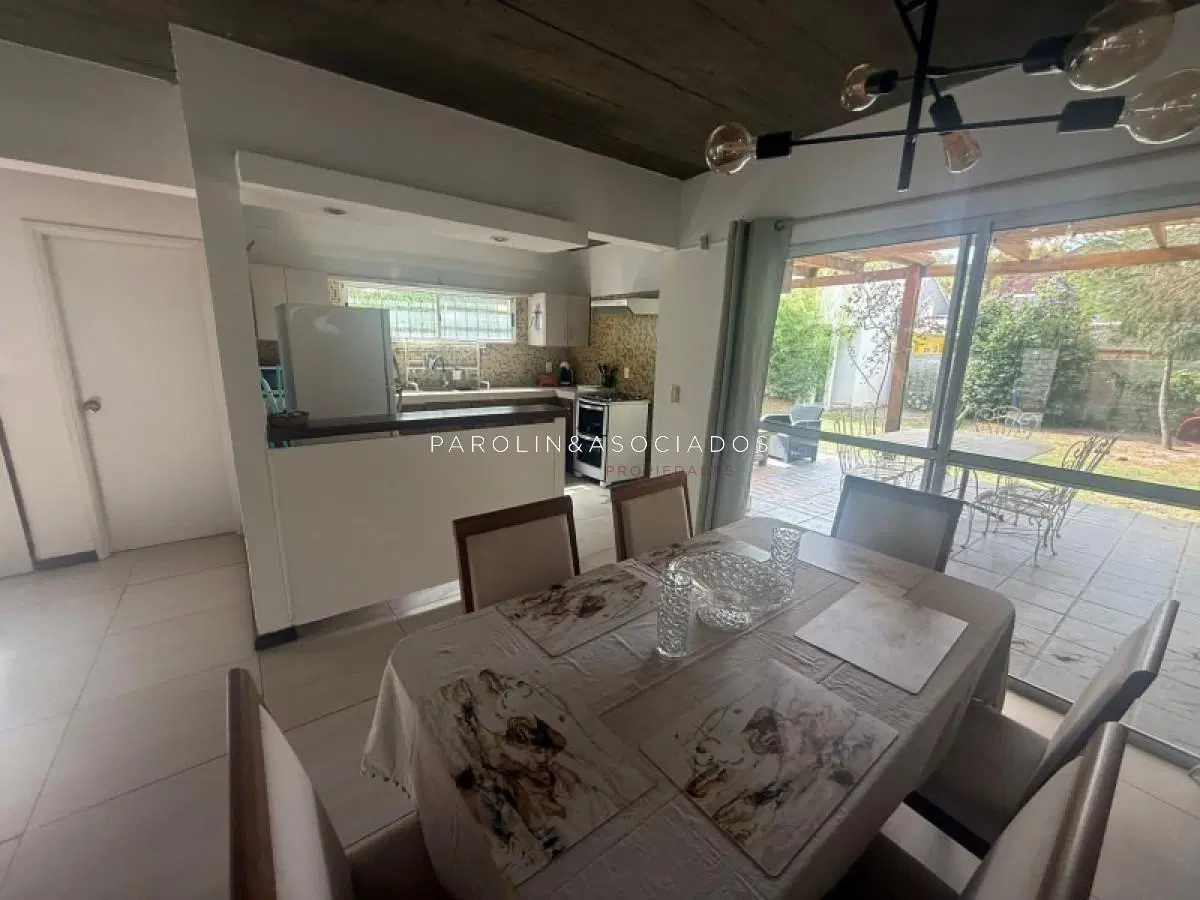 Casa en Venta de 3 Dormitorios en La Barra, Punta del Este 4