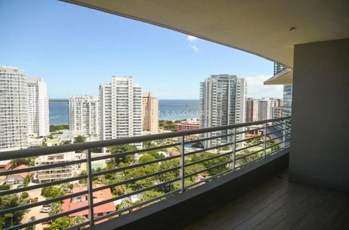 Apartamento de 2 dormitorios en venta en Alexander Boulevard, Mansa, Punta del Este 4
