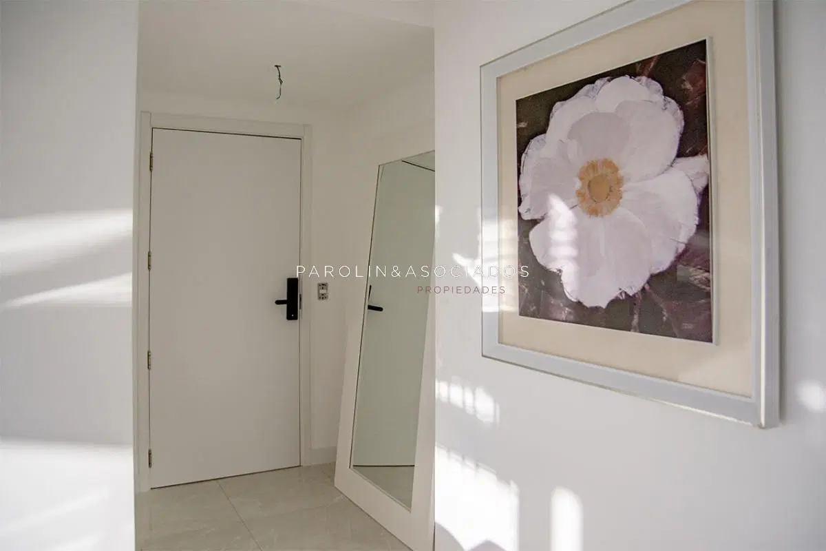 Vende apartamento de 3 dormitorios en Punta del Este 2