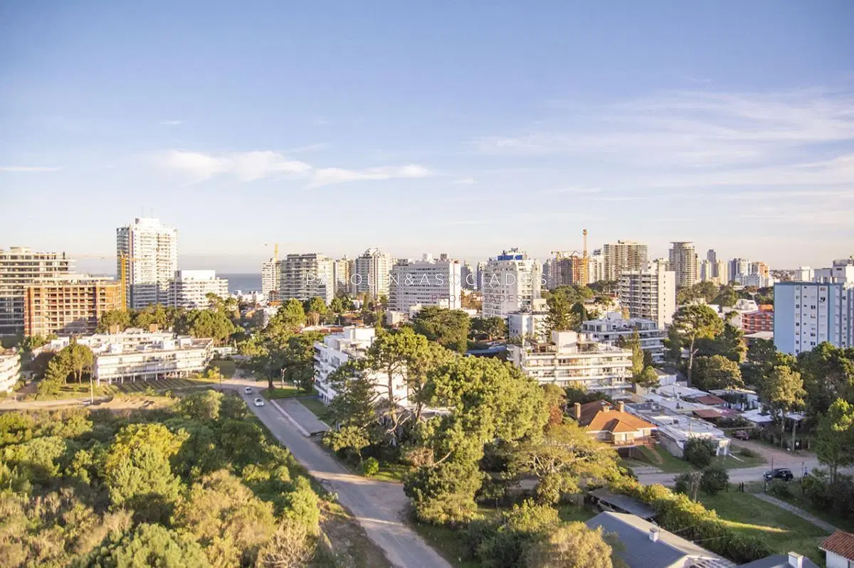 Vende apartamento de 3 dormitorios en Punta del Este 4