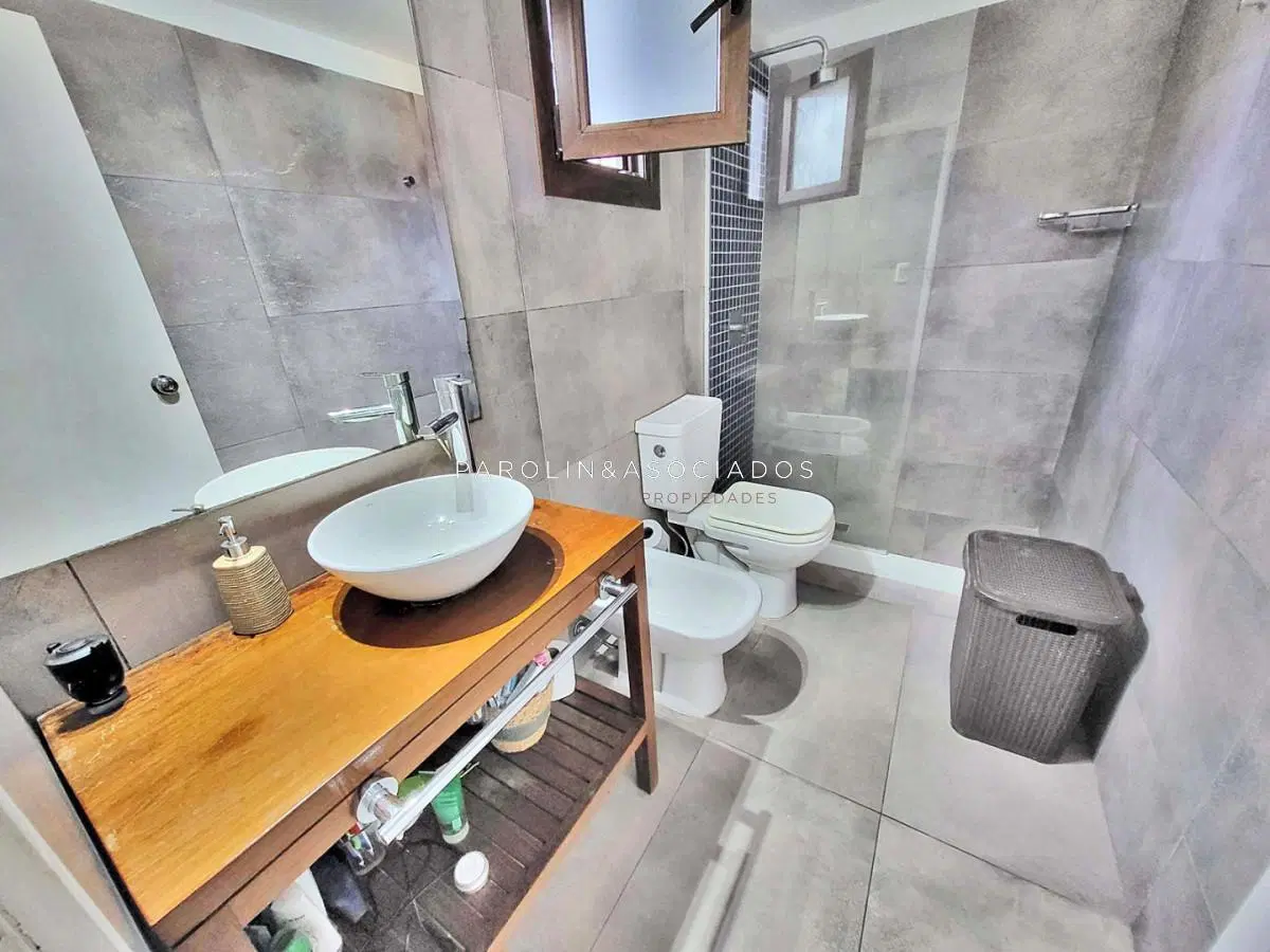 Espectacular casa en Pinares para vivirla todo el año! 8