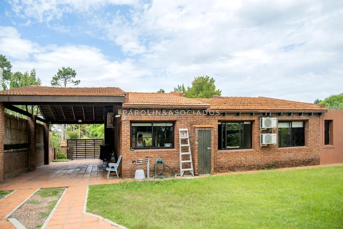 En venta casa de 3 Dormitorios en Jardines de Córdoba con Barbacoa 2