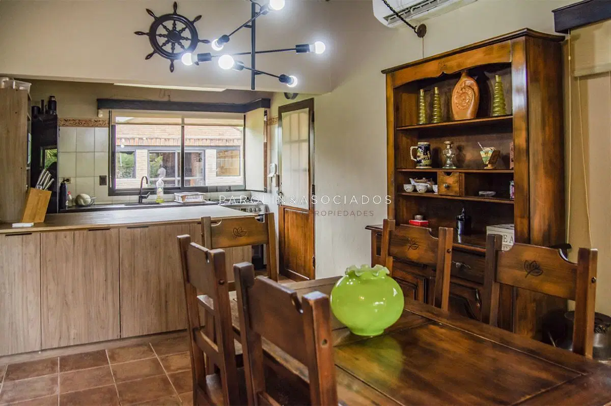 En venta casa de 3 Dormitorios en Jardines de Córdoba con Barbacoa 5