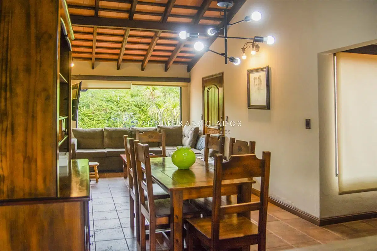 En venta casa de 3 Dormitorios en Jardines de Córdoba con Barbacoa 3