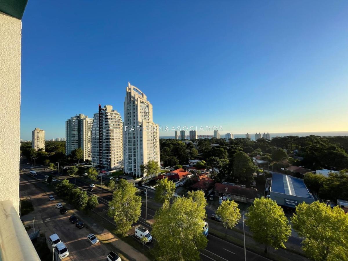 Apartamento de 3 dormitorios en alquiler anual, Roosevelt, Punta del Este