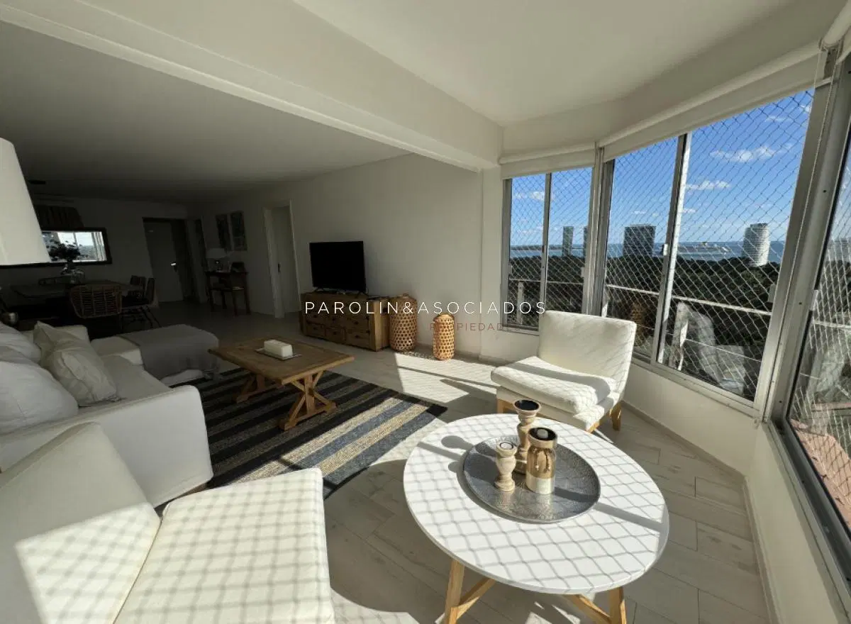 Departamento en Venta en Edificio Bora Bora de 3 Dormitorios 4