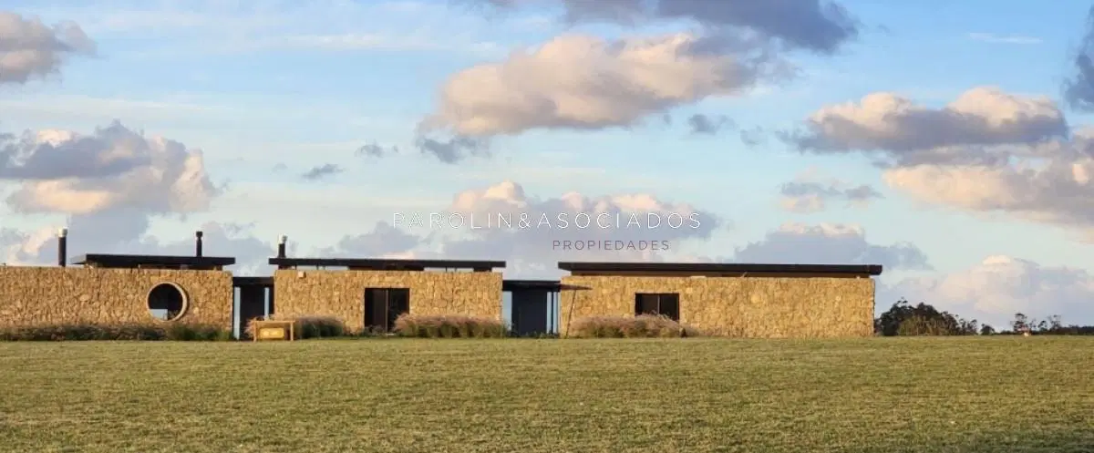 Casa en Venta de 4 Dormitorios en Pueblo Mio, Manantiales 2