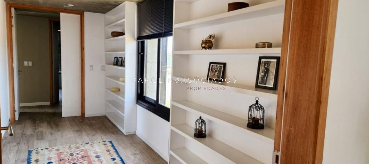 Foto de Casa en Venta de 4 Dormitorios en Pueblo Mio, Manantiales, imagen 3