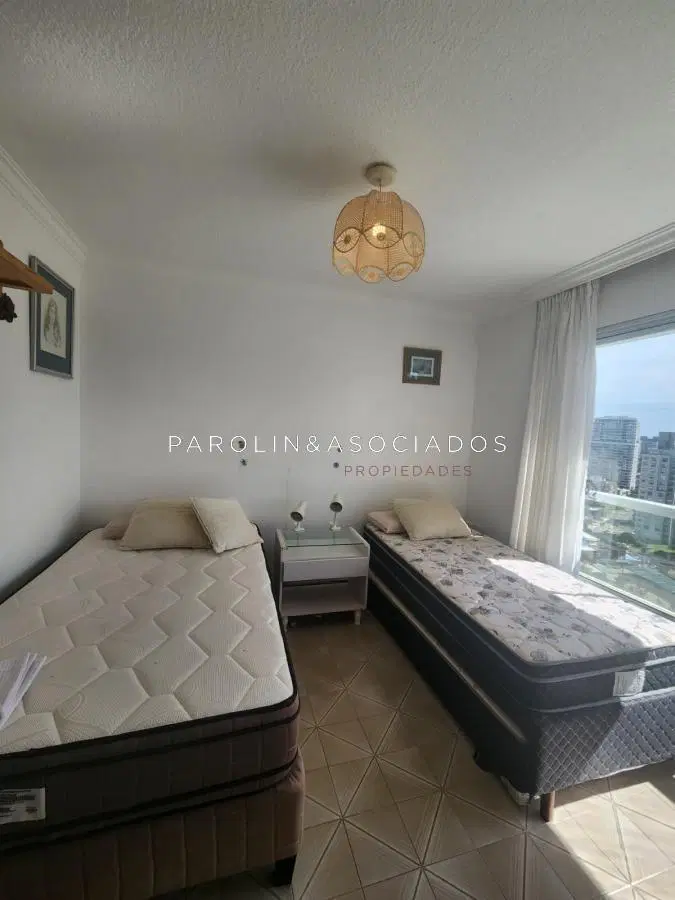 Venta Apartamento 3 dormitorios en Playa Brava, Punta del Este frente al mar 2