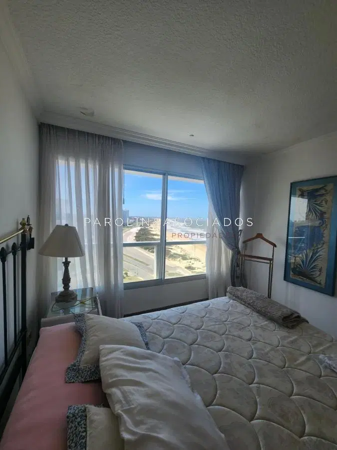 Venta Apartamento 3 dormitorios en Playa Brava, Punta del Este frente al mar 5