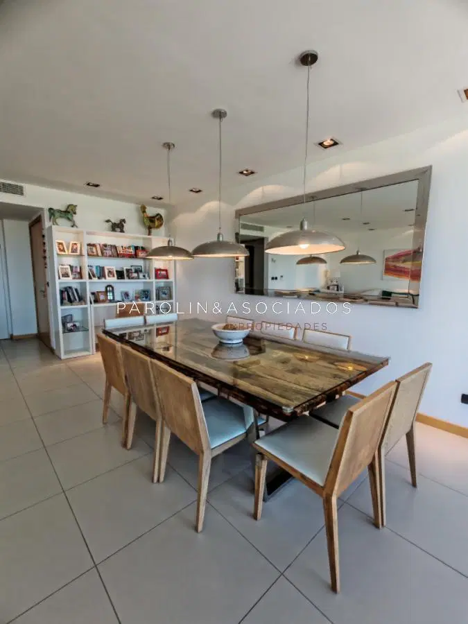 Departamento en Venta de 3 Dormitorios en Tiburon Terrazas, Punta del Este 3