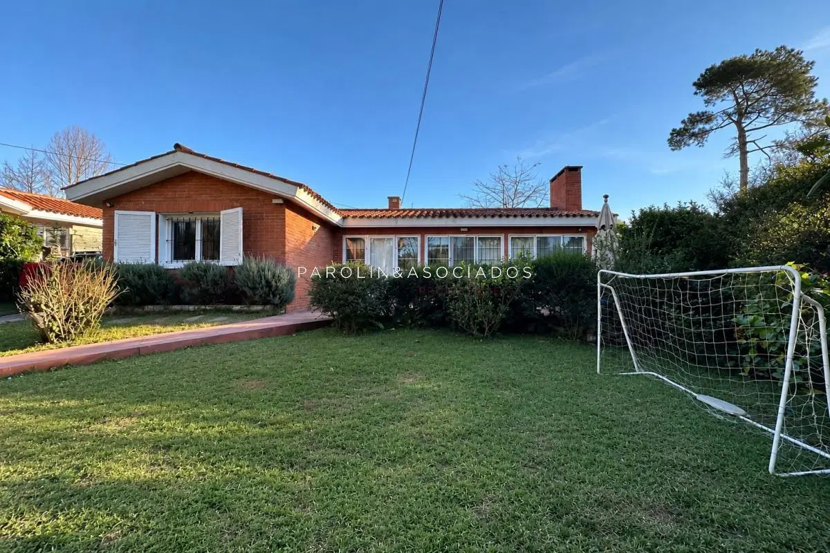 Casa en Venta de 3 Dormitorios en Cantegril, Punta del Este 1