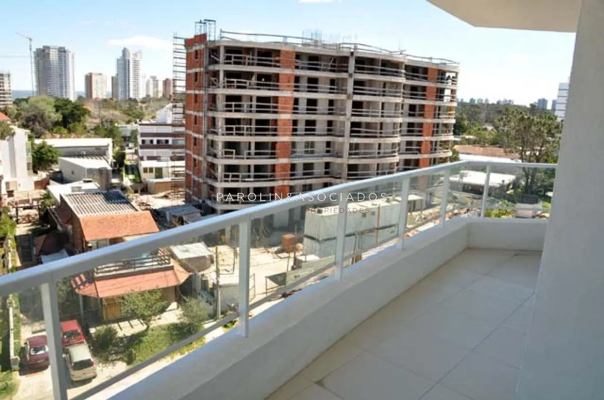 Departamento en Venta de 2 dormitorios en Edificio Botavara, Punta del Este 2
