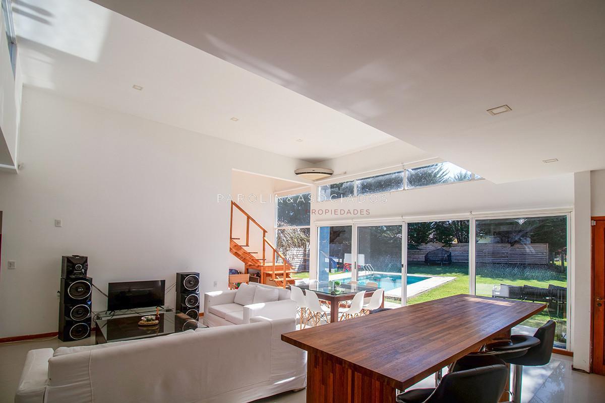Foto de Venta Casa Punta del Este tres dormitorios piscina nueva! Zona Marly!, imagen 4