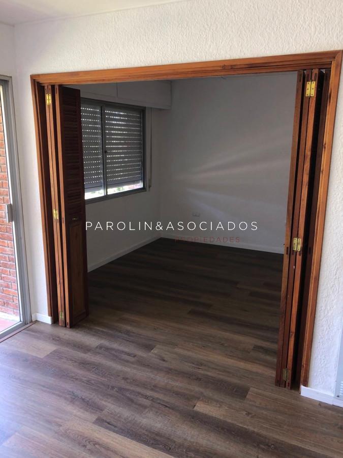 Foto de Vende apartamento de 3 dormitorios en Playa Mansa, Punta del Este, imagen 3