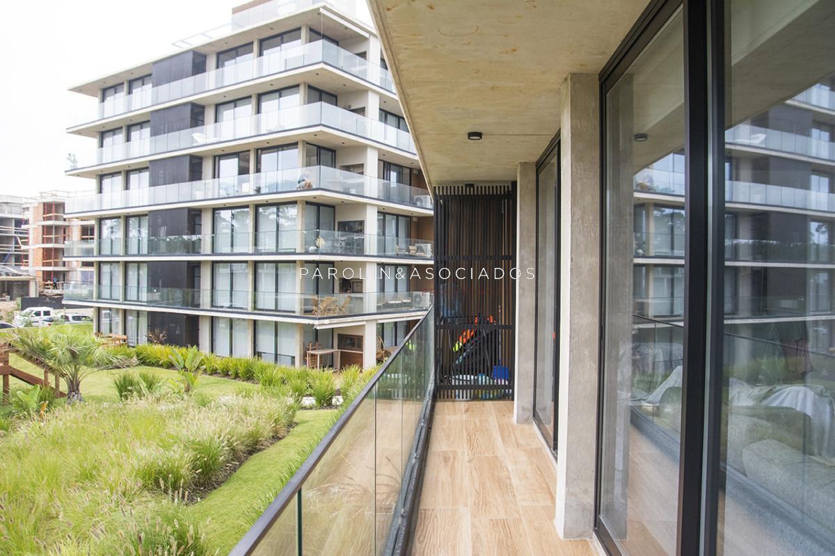 Foto de Apartamento en venta, playa mansa, Punta Del Este, imagen 2
