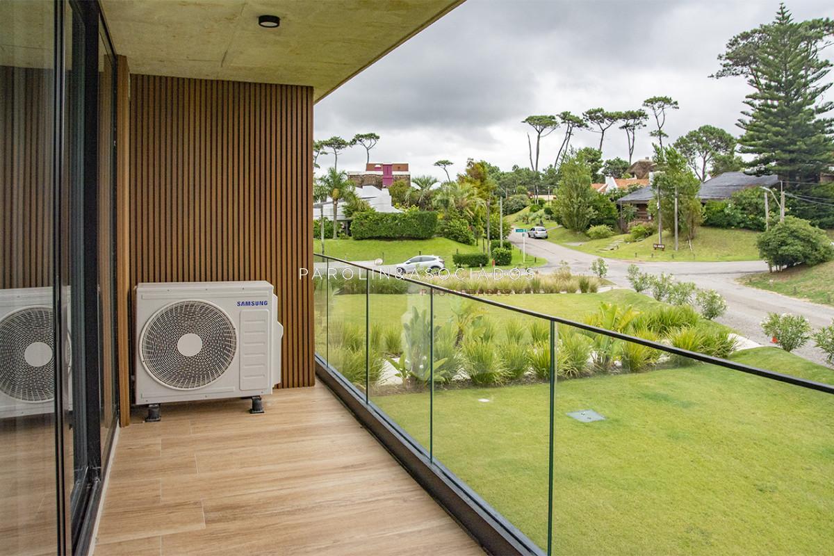 Foto de Apartamento en venta, playa mansa, Punta Del Este, imagen 3