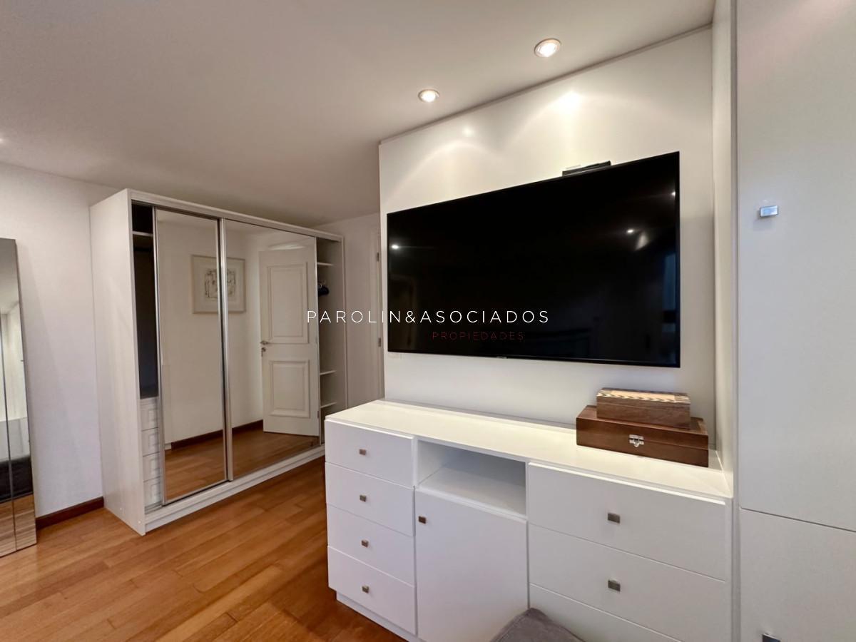 Foto de Duplex en Venta de 3 Dormitorios en Millenium Tower. Playa Mansa, Punta, imagen 5