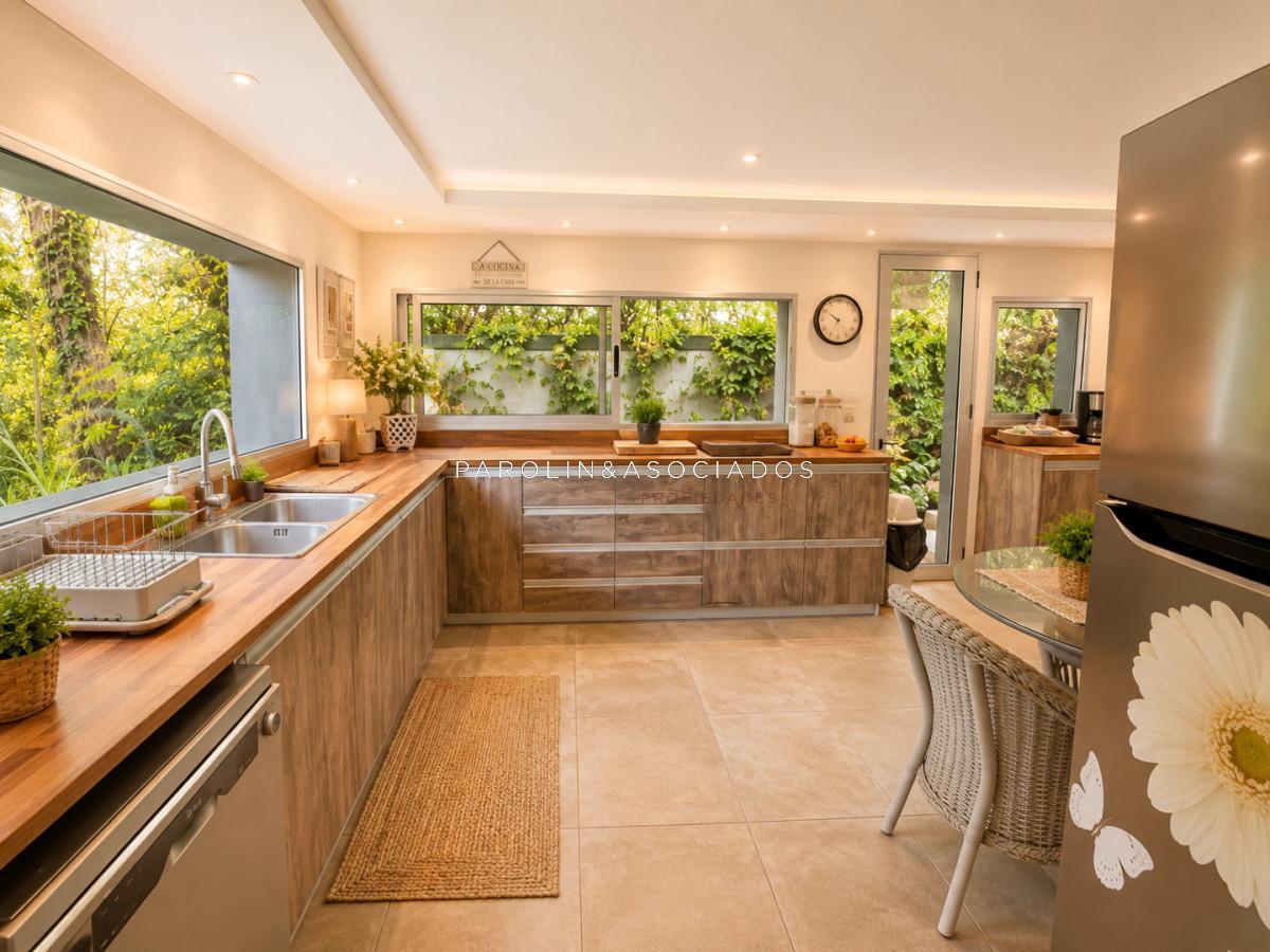 Foto de Casa en Golf - Punta del Este a pasos del mar, imagen 1