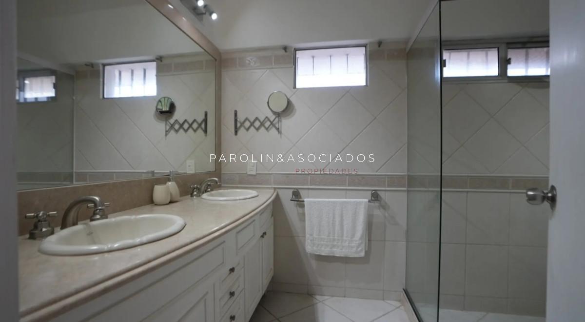 Foto de Casa en Venta de 3 Dormitorios, ubicada en Playa Mansa, imagen 3