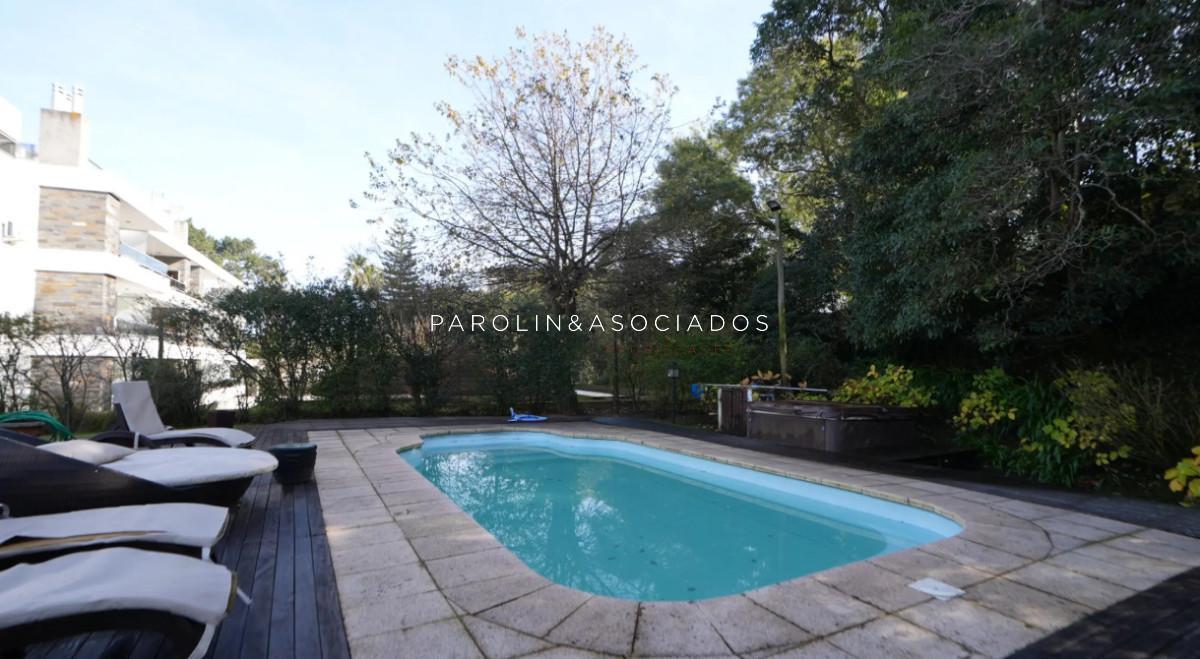 Foto de Casa en Venta de 3 Dormitorios, ubicada en Playa Mansa, imagen 2
