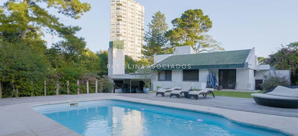 Foto de Casa en Venta de 3 Dormitorios, ubicada en Playa Mansa, imagen 1