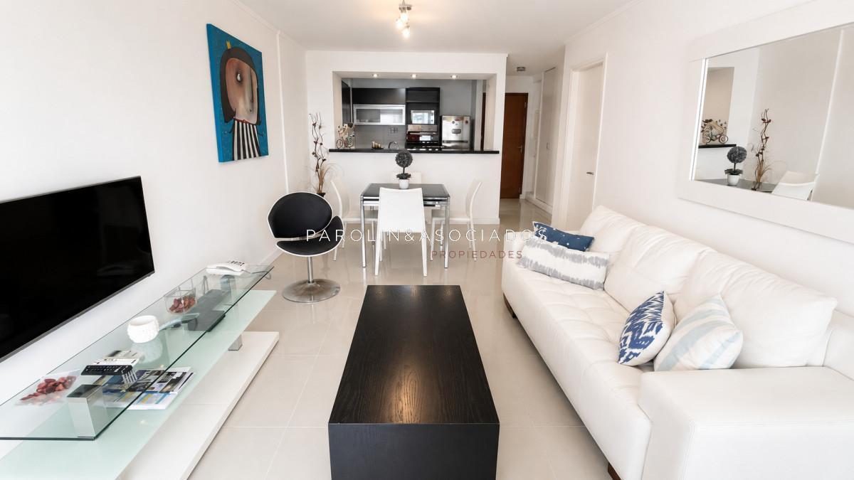 Foto de Apartamento 2 dormitorios en venta y alquiler Playa Mansa Punta del Este, imagen 1