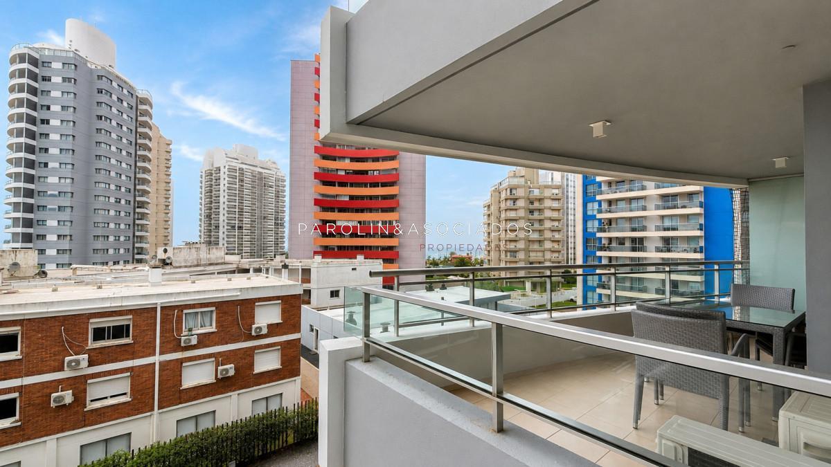Foto de Apartamento 2 dormitorios en venta y alquiler Playa Mansa Punta del Este, imagen 5