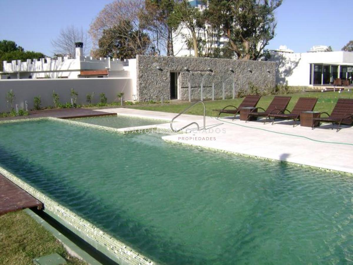 Foto de Apartamento en venta con todos los servicios en Punta del Este., imagen 2