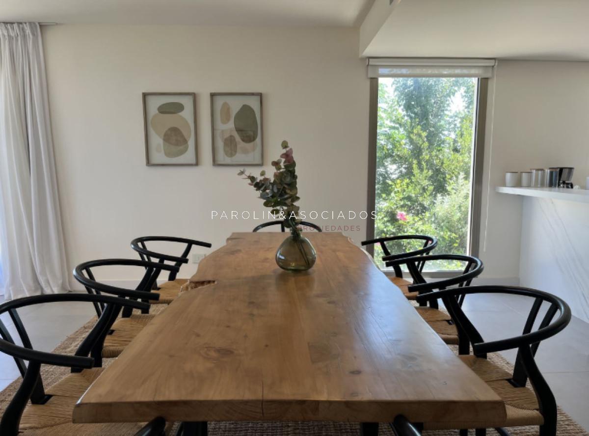 Foto de Venta apartamento 4 dormitorios y dependencia de servicio en frente al, imagen 5