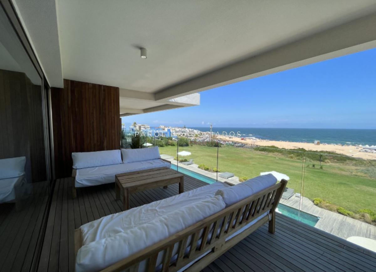 Foto de Venta apartamento 4 dormitorios y dependencia de servicio en frente al, imagen 1