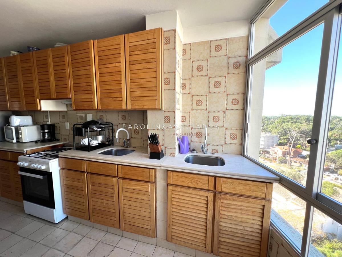 Foto de apartamento en venta zona shopping punta, 2 dormitorios y dependencia, imagen 5