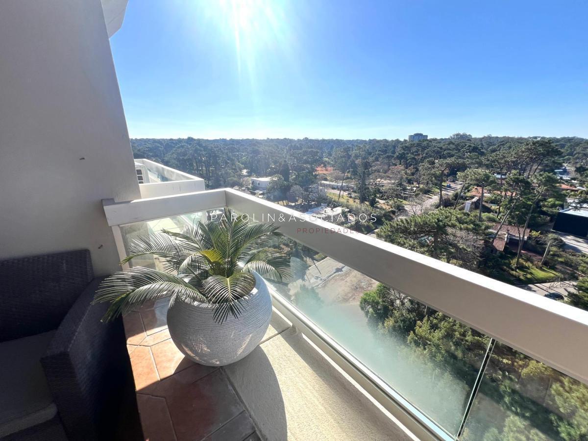 Foto de apartamento en venta zona shopping punta, 2 dormitorios y dependencia, imagen 1
