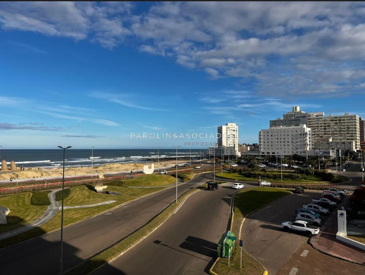 Foto de Apartamento de 3 dormitorios en primera linea, imagen 2