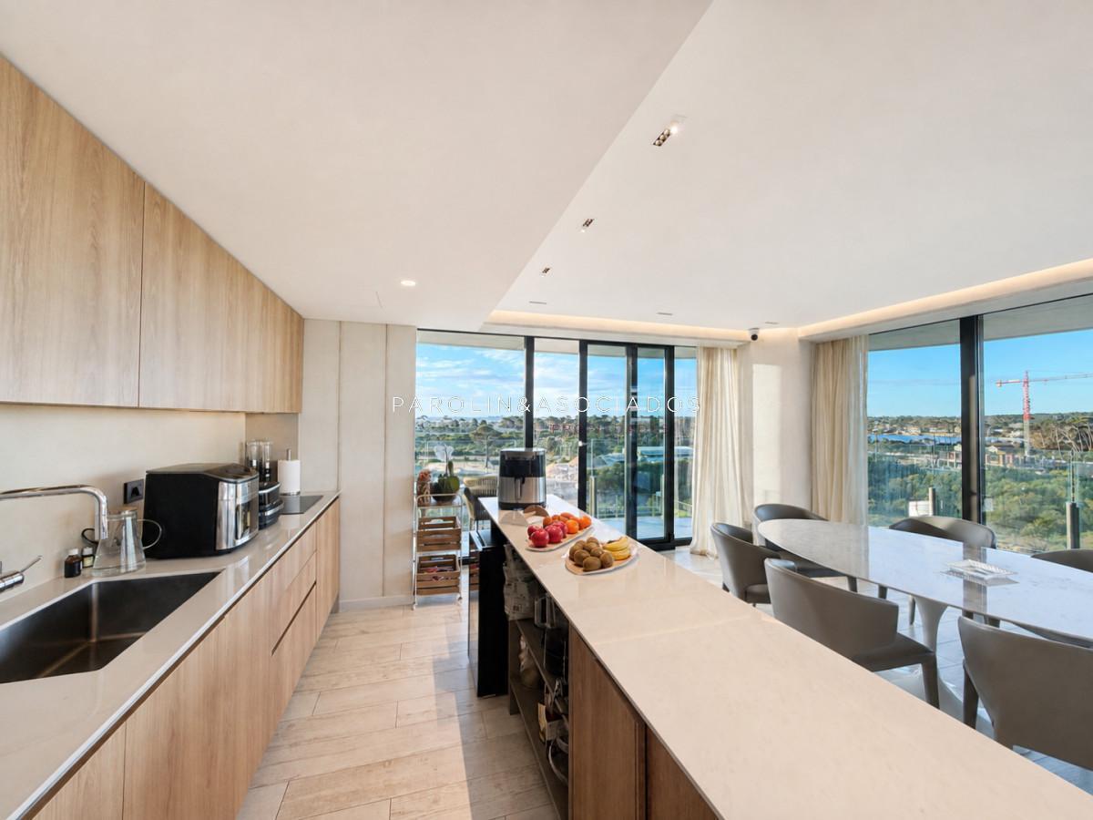 Foto de Elegante apartamento en Surfside, 2 suites y dem, imagen 5