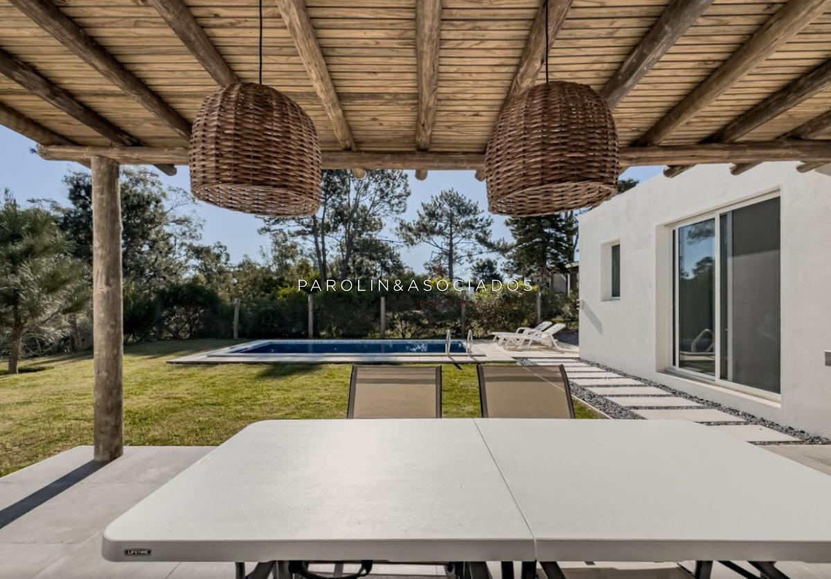 Foto de Casa en Venta de 3 Dormitorios en la Barra, imagen 3