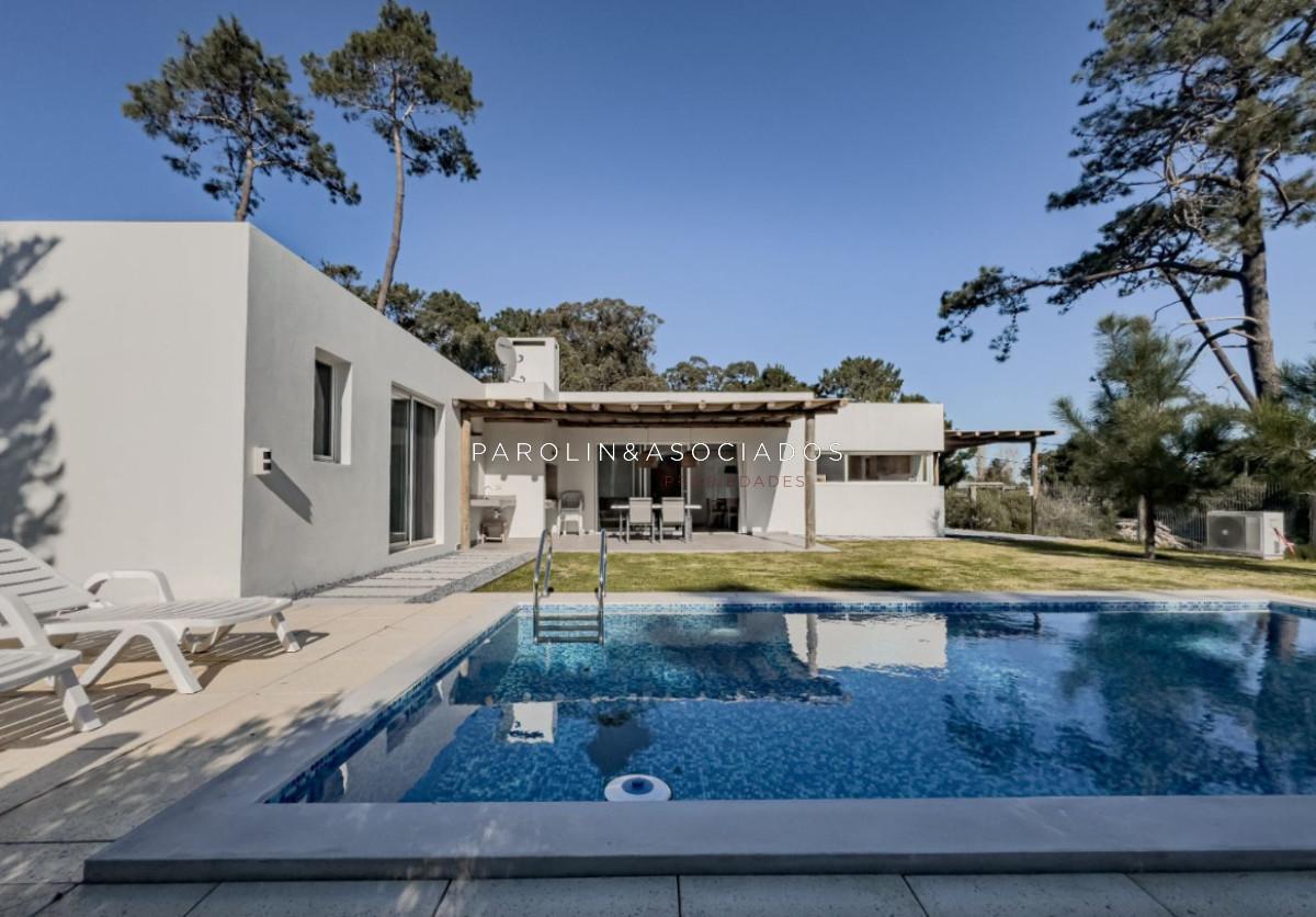 Foto de Casa en Venta de 3 Dormitorios en la Barra, imagen 1