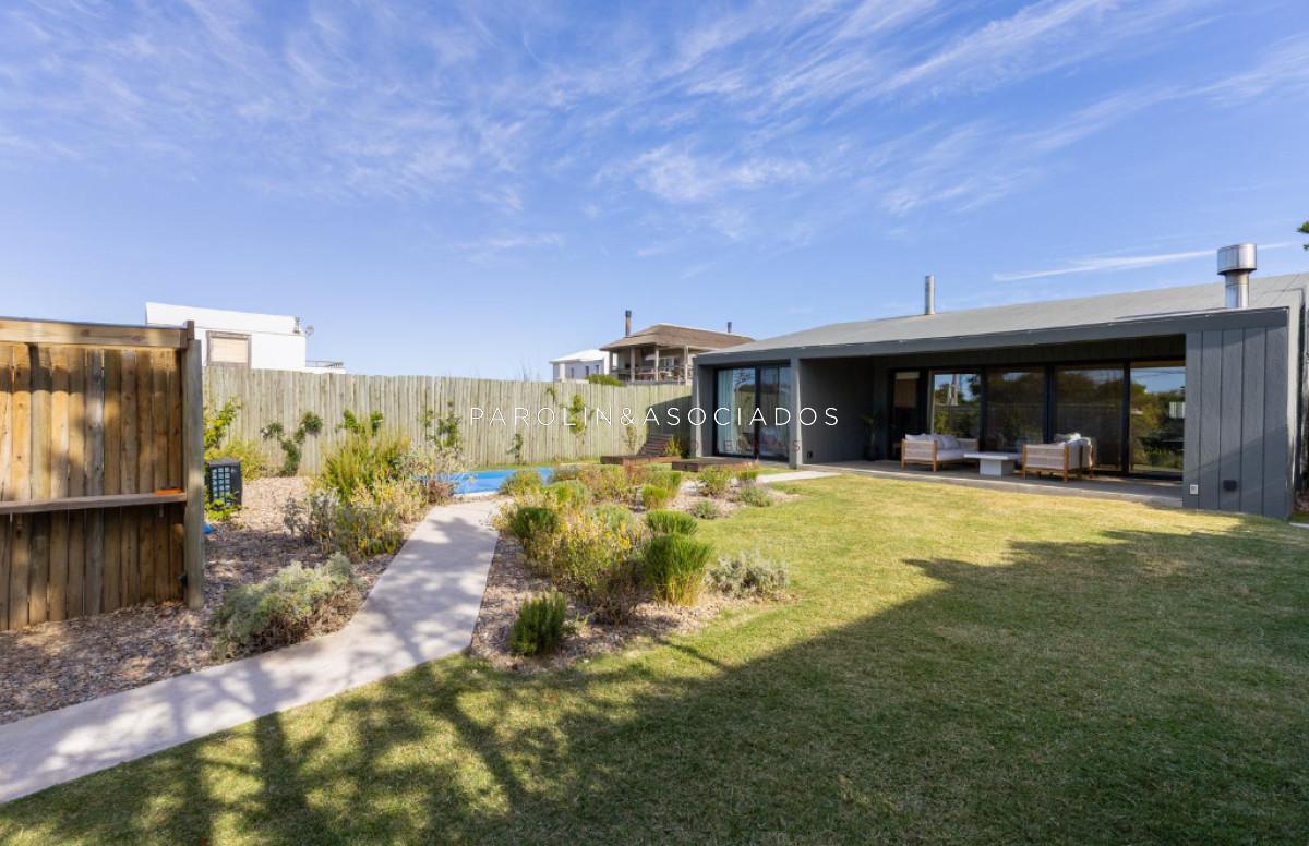 Foto de Casa en Venta de 3 Dormitorio en La Juanita, José Ignacio, imagen 1