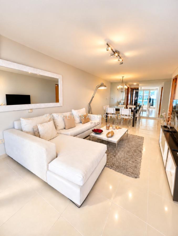 Foto de Departamento en venta en Torre Seasons Tower, Oportunidad en Punta del, imagen 4