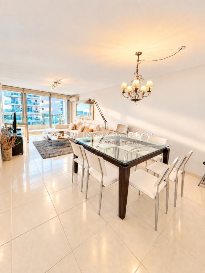Foto de Departamento en venta en Torre Seasons Tower, Oportunidad en Punta del, imagen 2