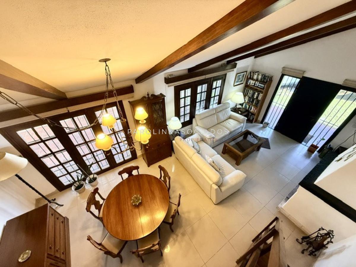 Foto de Venta casa con 3 dormitorios y medio con piscina, imagen 4