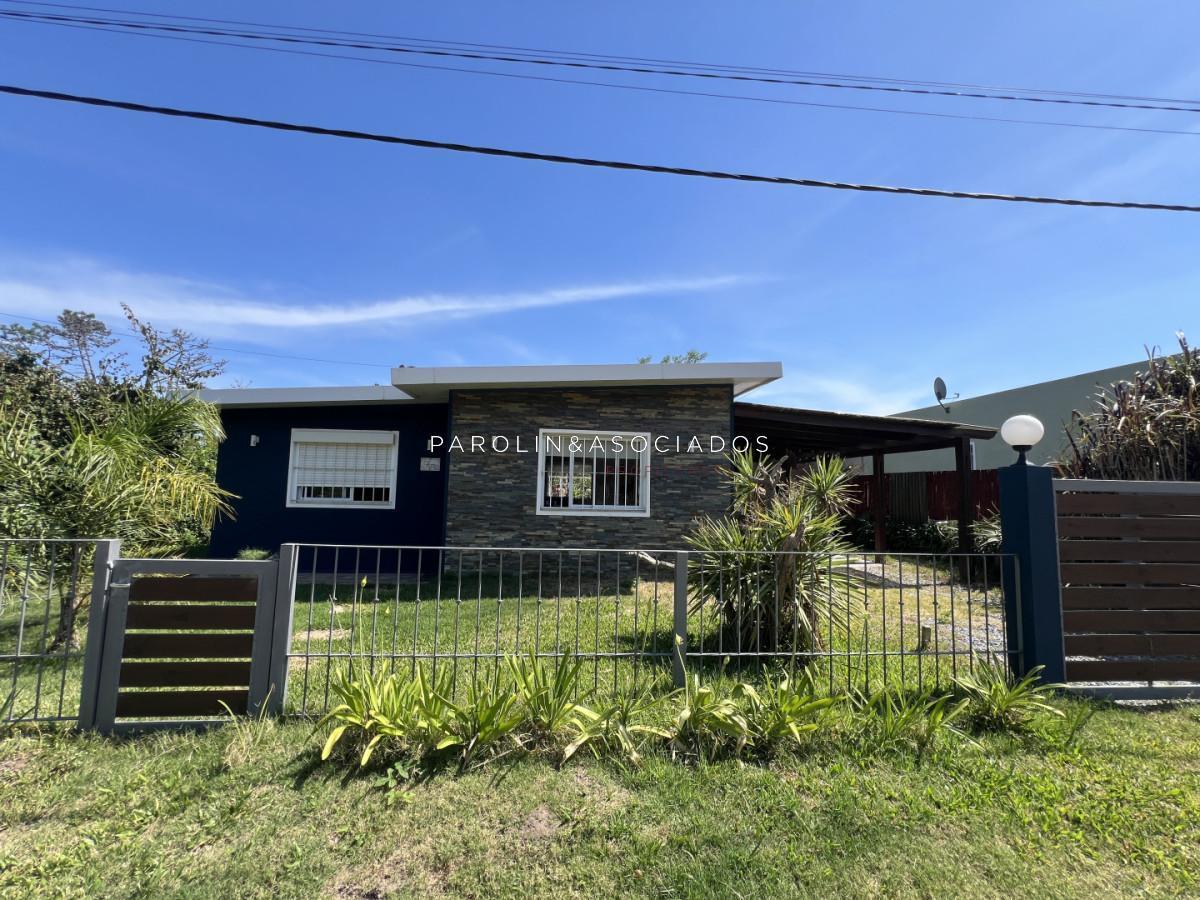 Foto de Venta de casa de 3 dormitorios en Manantiales, imagen 1