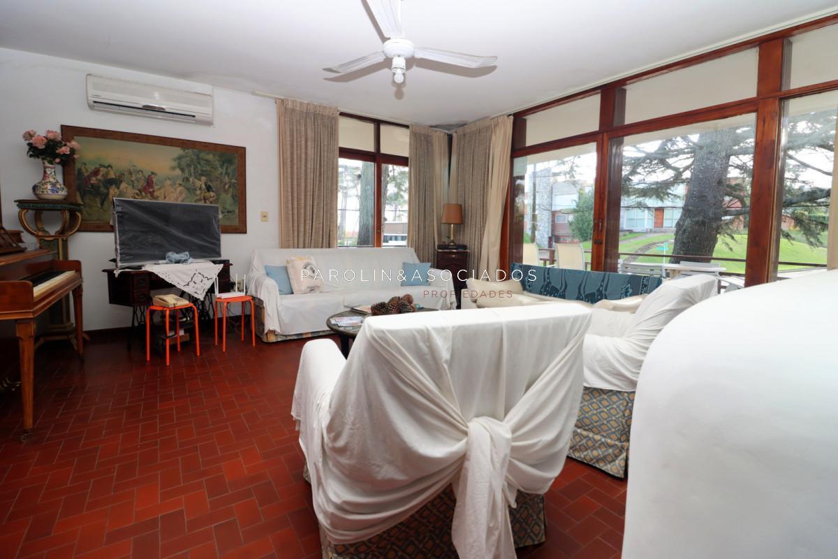 Foto de Linda Casa de 3 Dormitorios en Pda. 16 de Playa Mansa, imagen 3