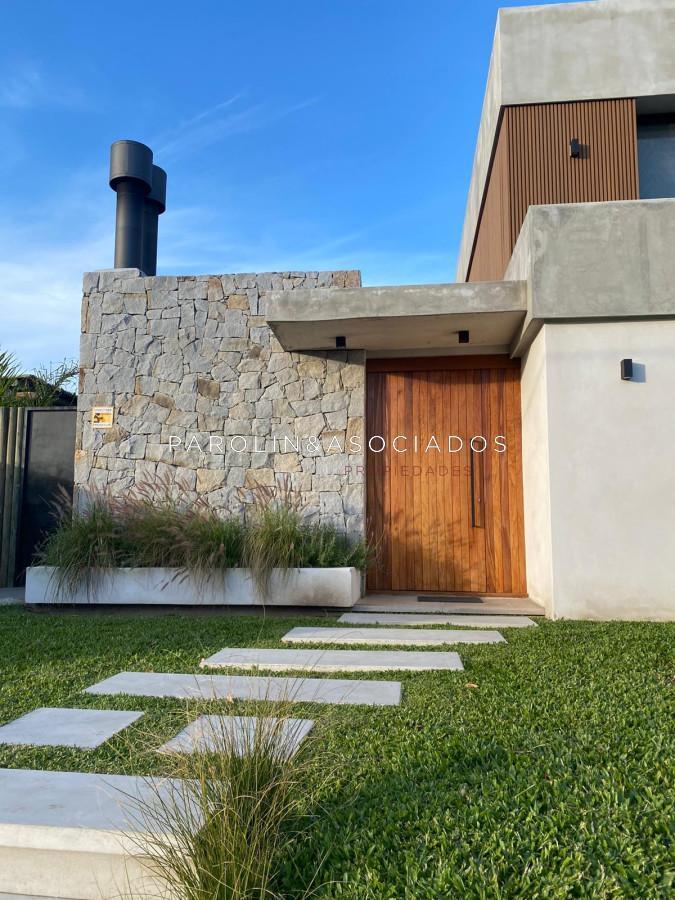 Foto de Venta y alquiler casa 4 dormitorios en Manantiales, imagen 2