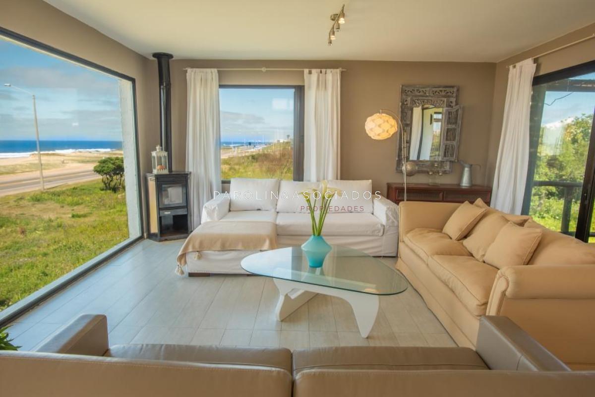 Foto de Casa en venta 4 dormitorios con vista al mar, imagen 2