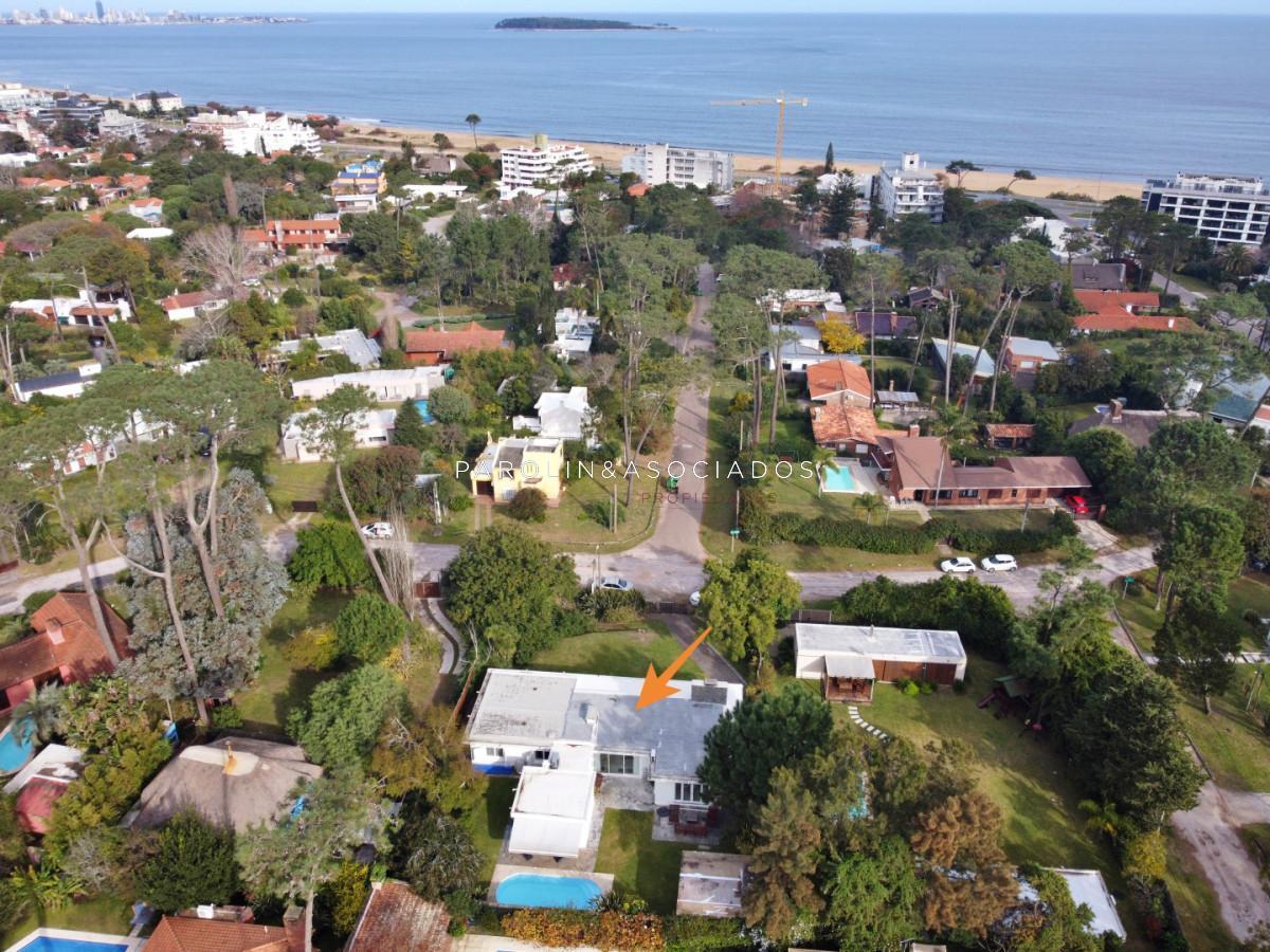 Foto de Excelente casa en Pinares. 3 suites, piscina y parrillero, imagen 4