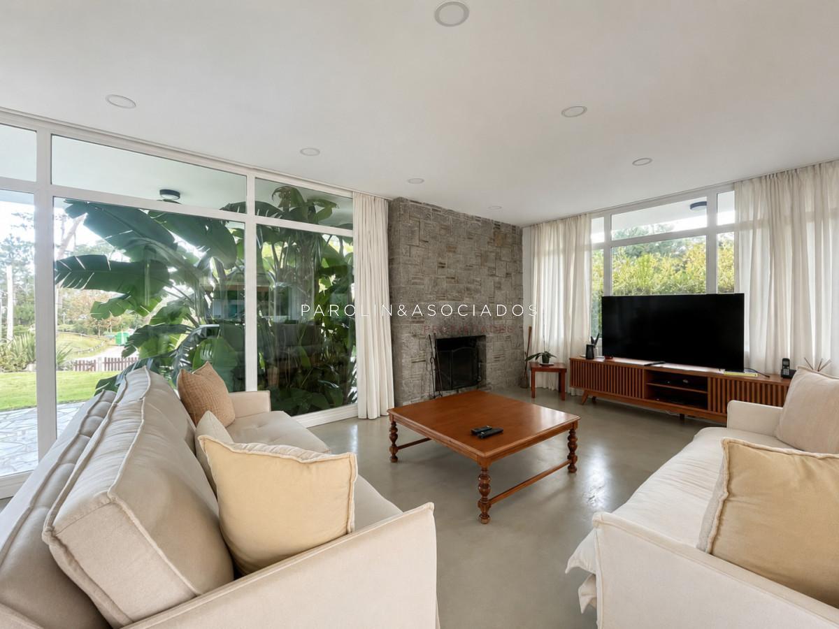 Foto de Excelente casa en Pinares. 3 suites, piscina y parrillero, imagen 5