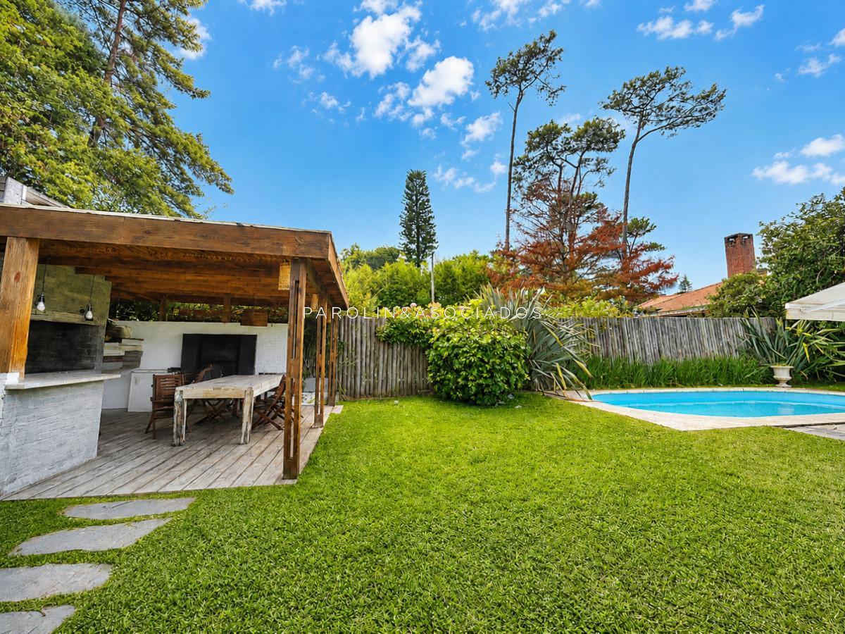 Foto de Excelente casa en Pinares. 3 suites, piscina y parrillero, imagen 2