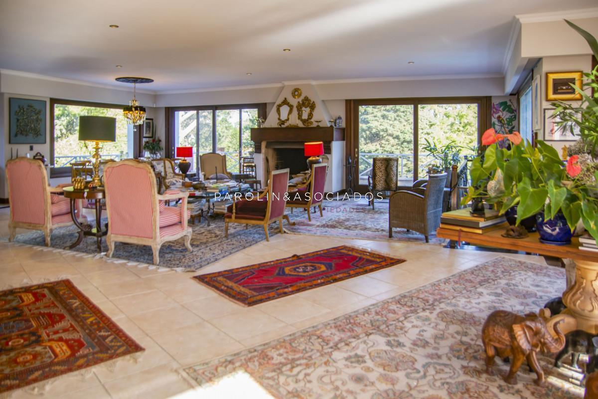 Foto de Casa en Venta de 8 ambientes en barrio Golf, imagen 5